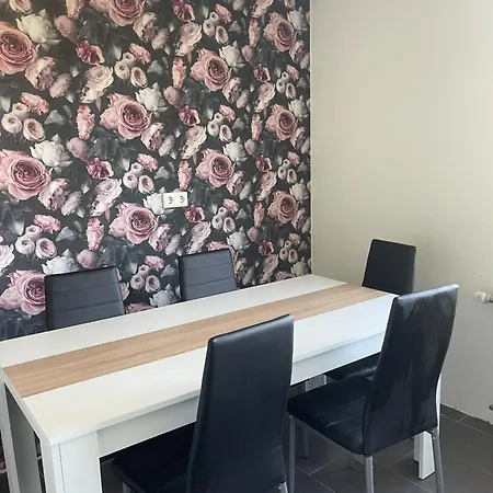 Ruhr Business Mit 7 Einzelbetten Essen