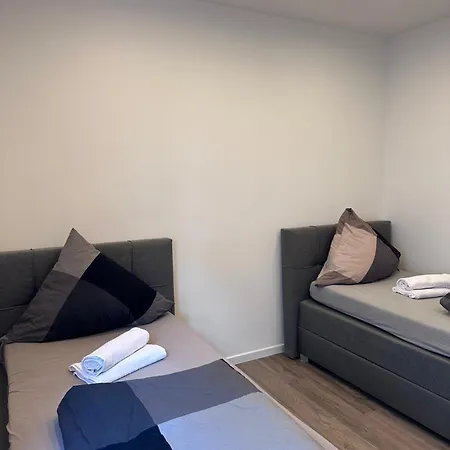 Ruhr Business Mit 7 Einzelbetten Apartment *