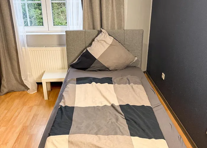 Ruhr Business Mit 7 Einzelbetten * 埃森